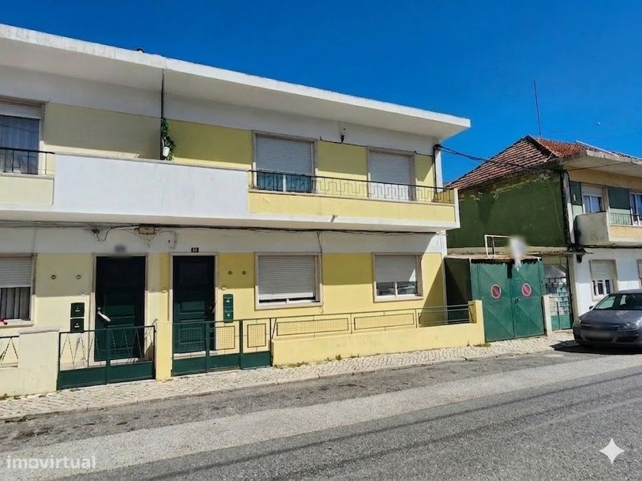 Venda de Prédio - Junto ao Metro de Odivelas