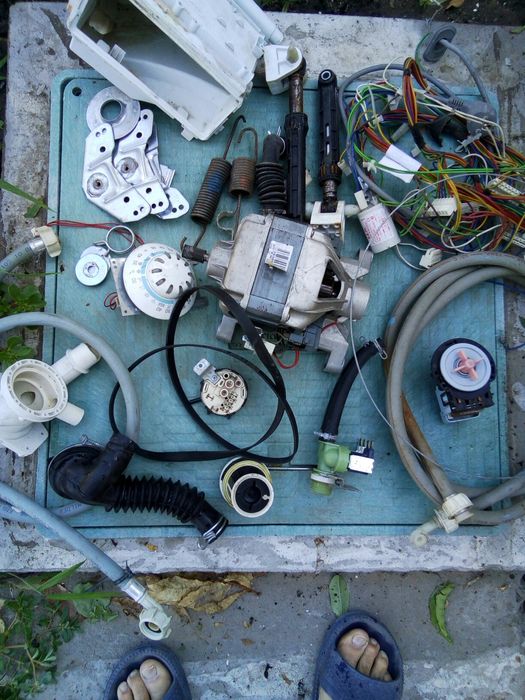 стиральная CANDY CS2 085