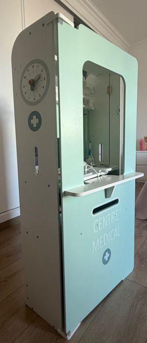 Posto médico + Farmácia infantil