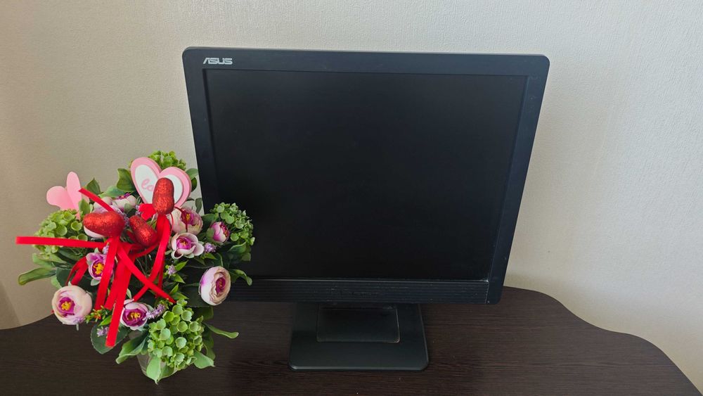 Продам монитор Asus