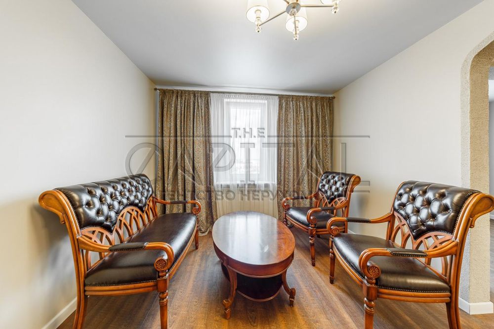 Продаж квартири, вул. Драгоманова, Дарницький р-н