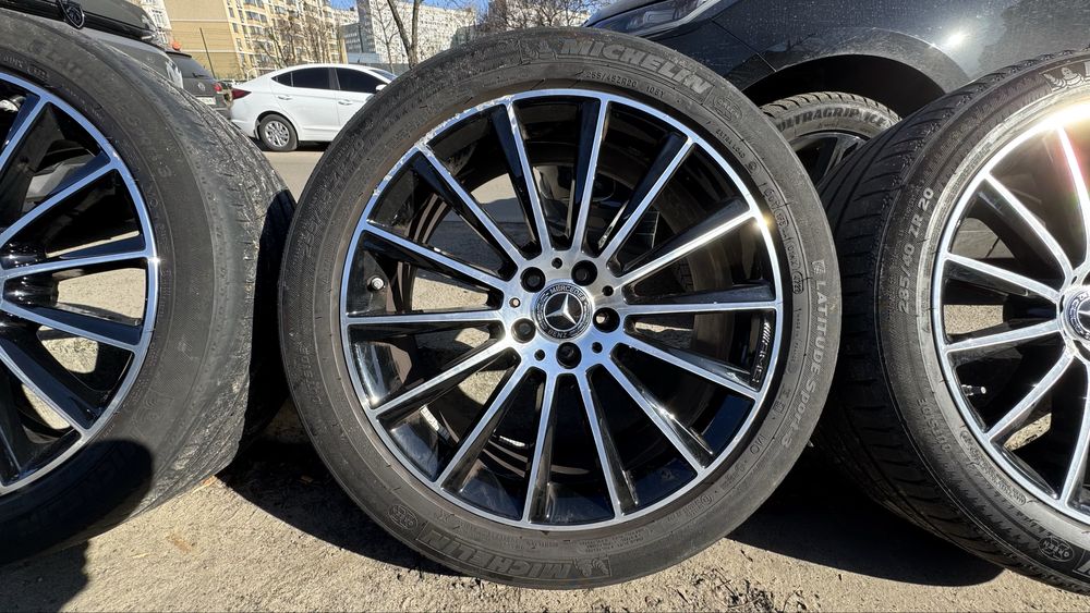Оригінальні AMG диски Mercedes GLC R20 різноширокі