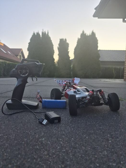 Auto RC Wltoys 144001 Buggy