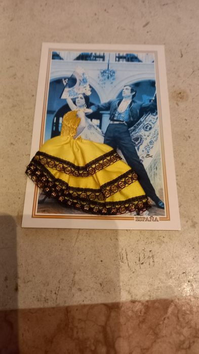 Vendo postais de trajes espanhois em relevo