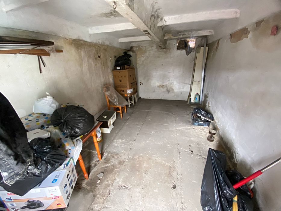 Гараж в кооперативі