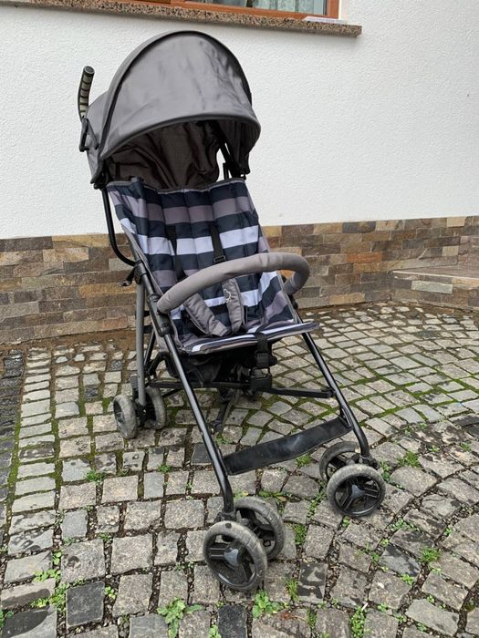 Прогулянкова коляска