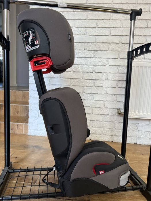 Joie Trillo 15–36 кг — автокрісло,майже нове, Isofix, без дефектів