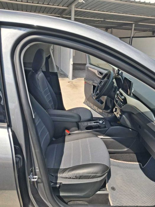 Продам  Ford  Escape