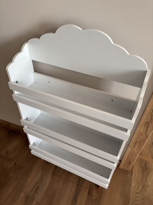 Półka chmurka na ksiazki