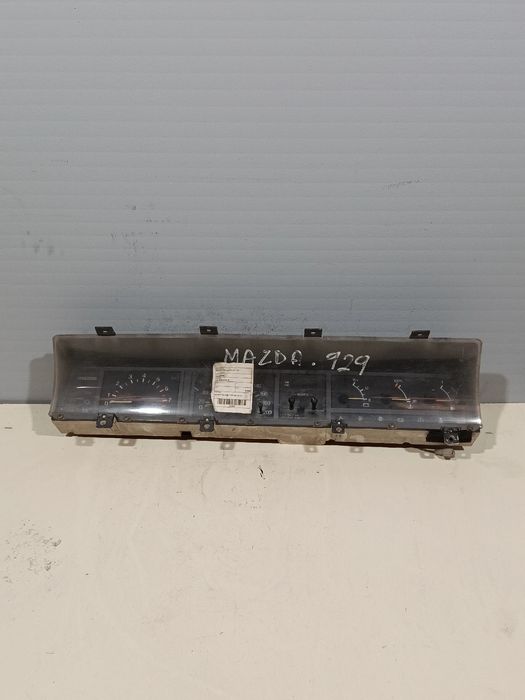 Quadrante / painel de instrumentos MAZDA 929 II (HB)