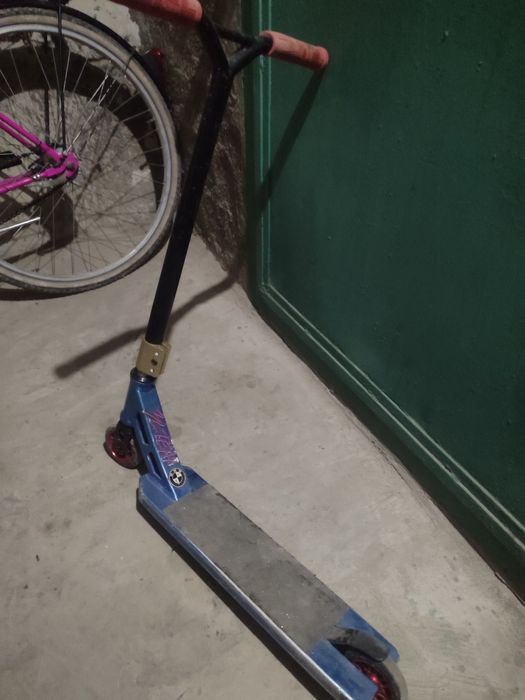 Продам трюковий самокат