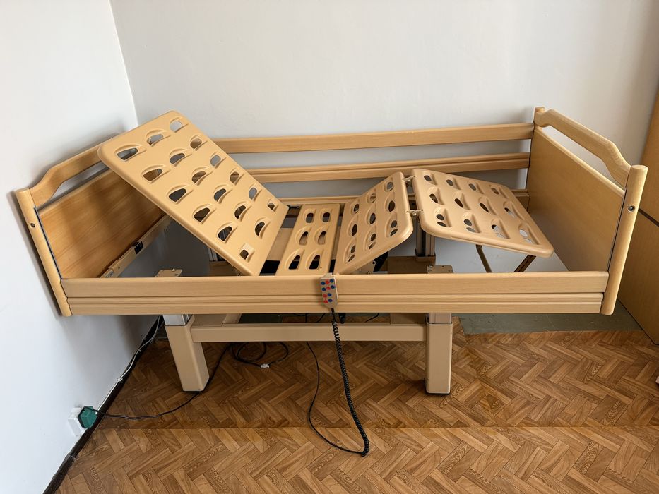 Łóżko Rehabilitacyjne na Pilota Wlektryczne Montaż