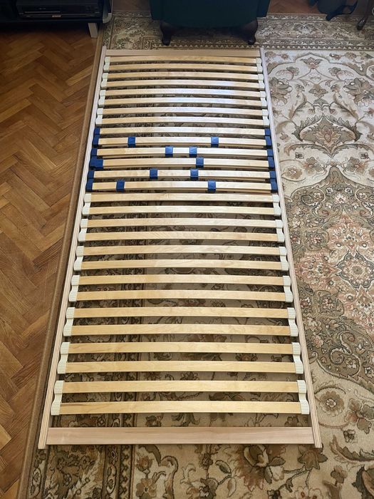 Sprzedam materac Materasso wraz ze stalażem - wymiary 90X200 cm - okazja!