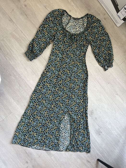 Piękna długa sukienka z rozcięciem w kwiaty rozmiar 32 viskoza