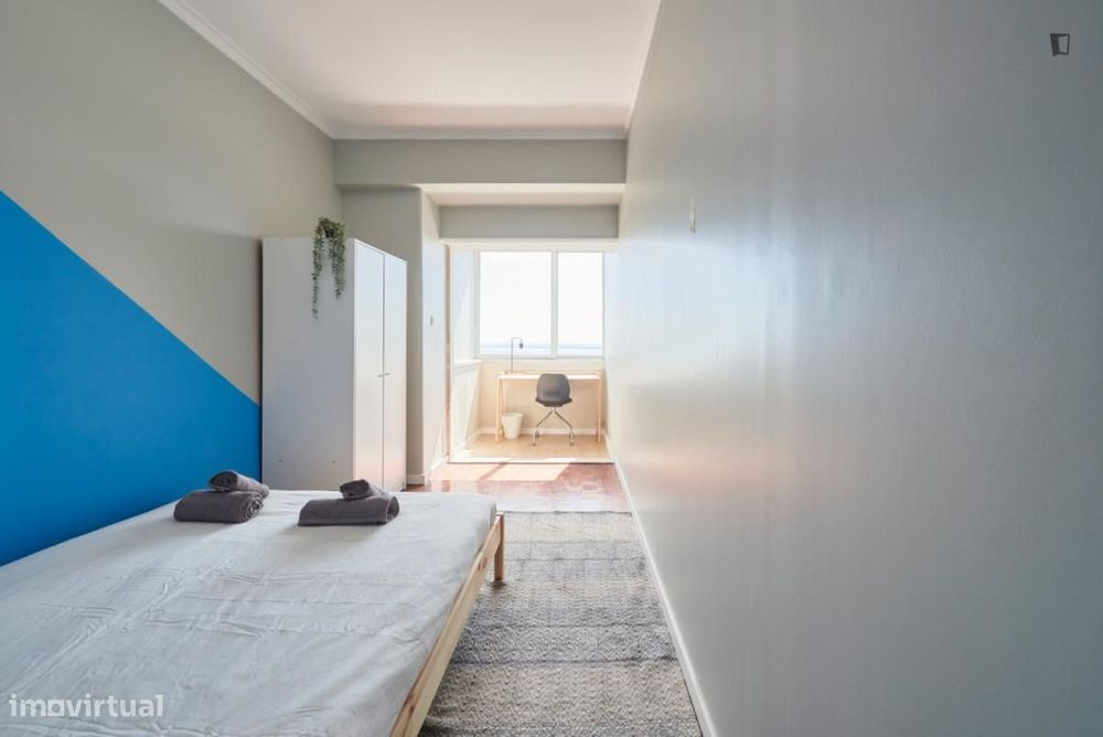 Quarto - localizado em Olaias Lisbon