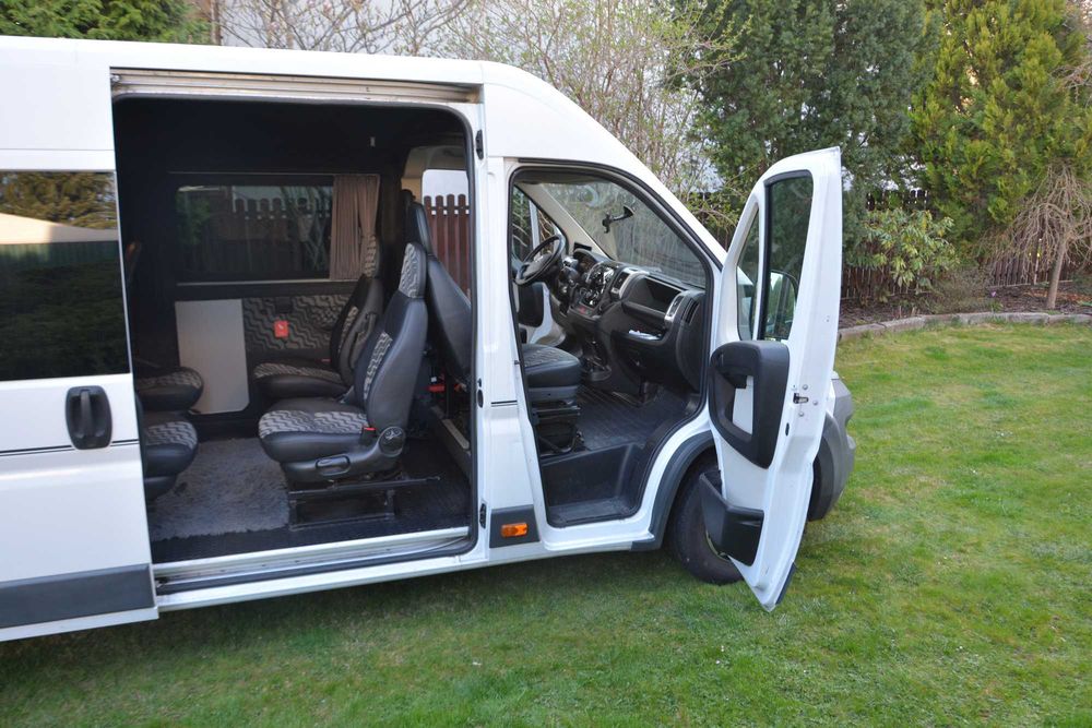 Wynajmę busa wynajem bus Ducato vip 9 osobowy web-asto klimatyzacja