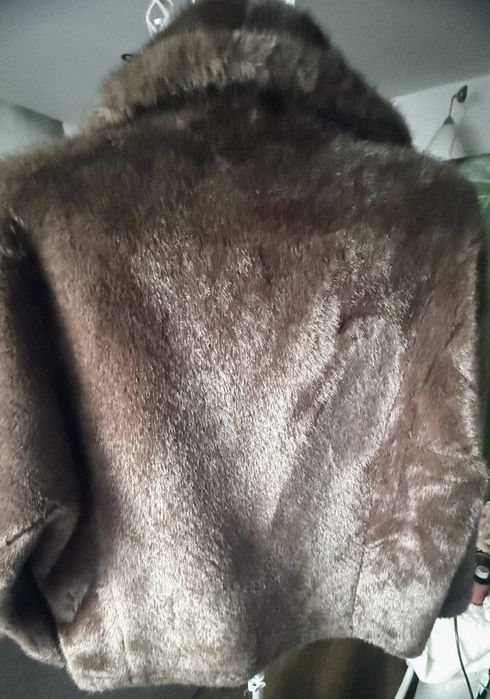 Sztuczne czekoladowe futerko