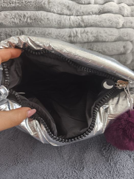 Kosmetyczka duża Ghost