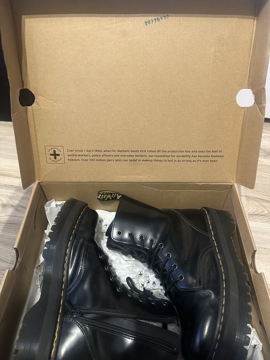 Dr Martens Jadon
