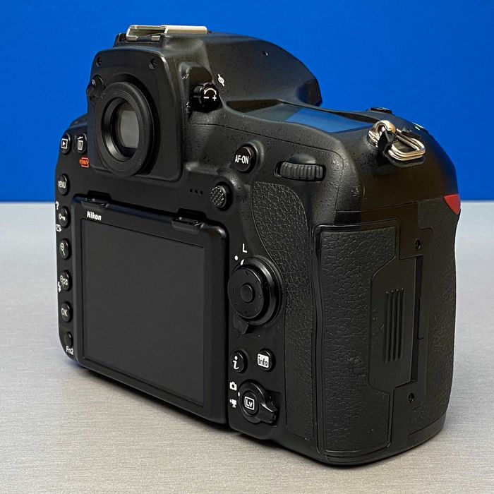 Nikon D850 (Corpo) - 45.7MP
