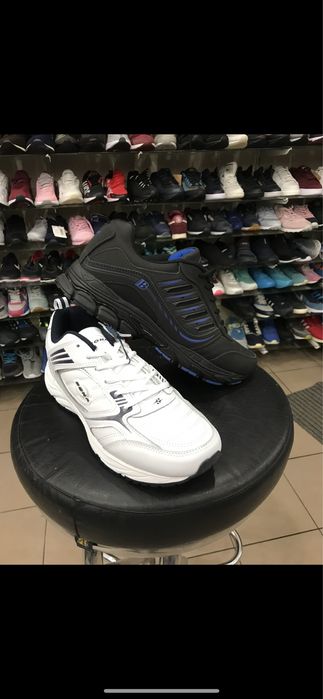 Кроссовки bona. Сандали, шлепки. Бона. Синие, черные, серые, белые.