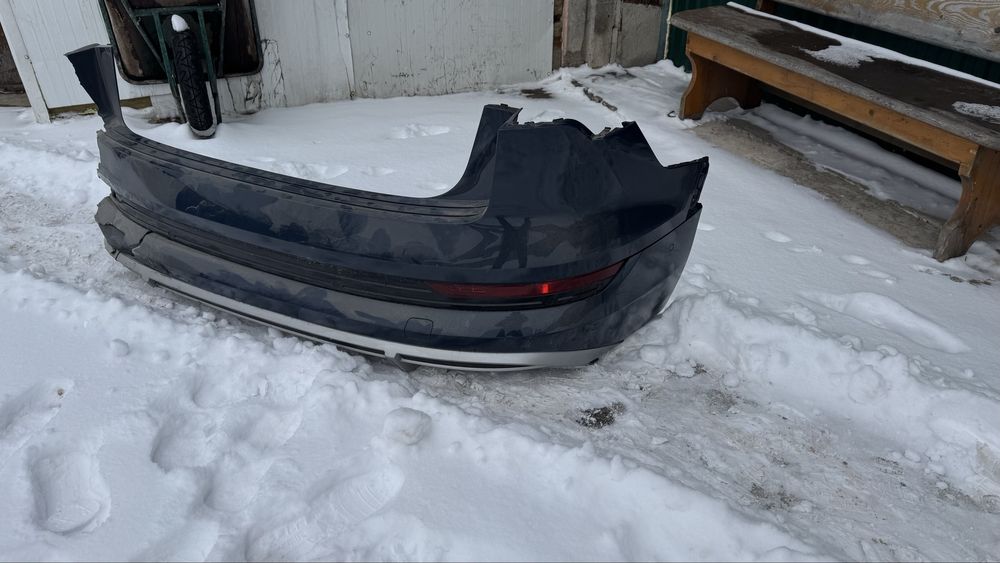 Бампер audi etron sportback 2021 р пошкоджений