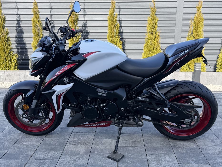 Suzuki gsx s 1000