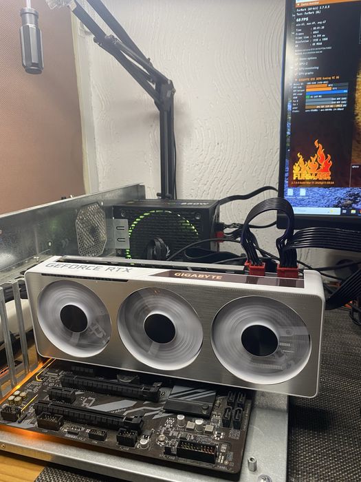 Gigabyte RTX 3070 vision видеокарта