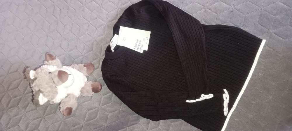 NOWY sweterek H&M 110/116