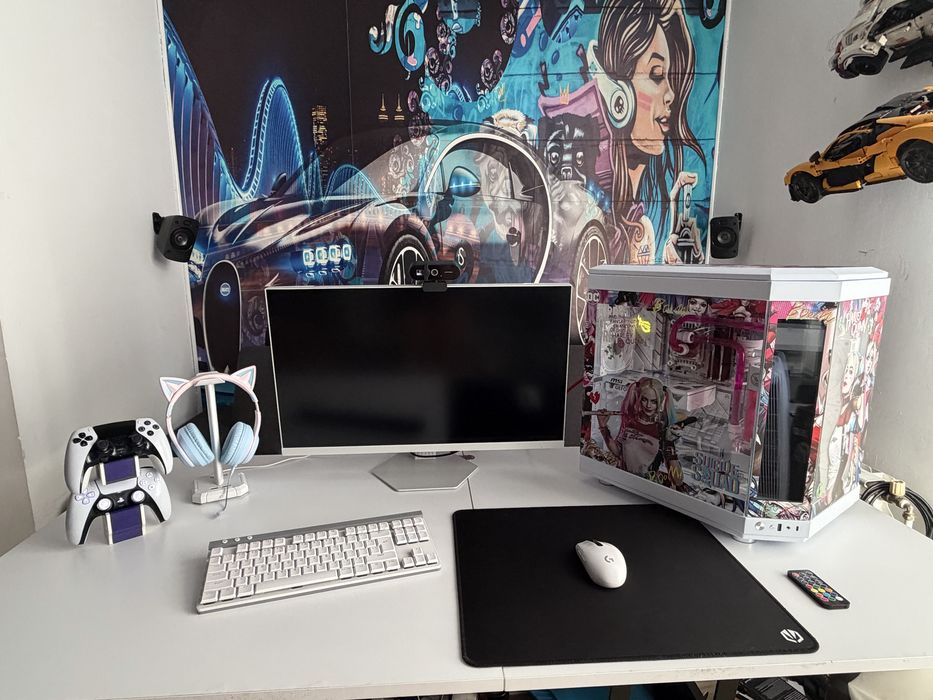 HARLEY QUINN custom pc  Ryzen 7 | RTX 5060 | 64GB DDR5 | CUSTOM WATER COOLING | LCD