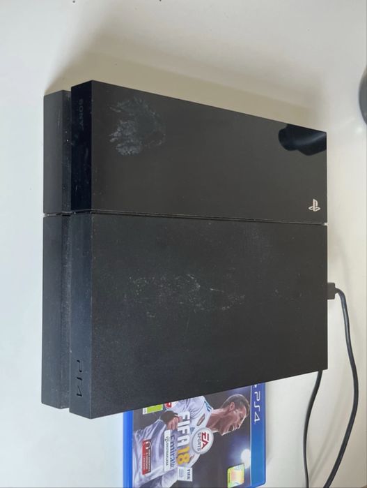 Konsola PS4 FAT FIFA 18