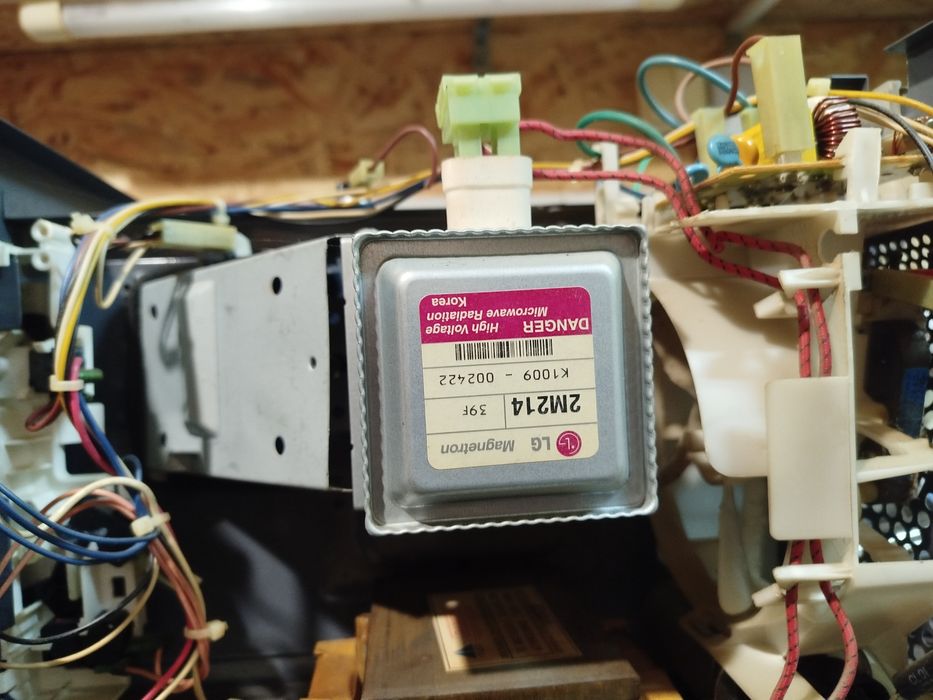 Микроволновка LG