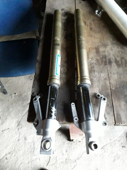 Yamaha R1 rn 04 lagi