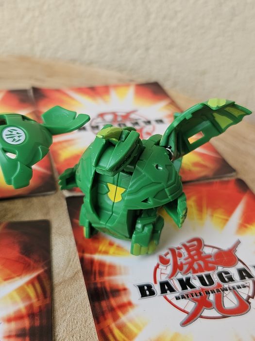 Bakugan Ventus Collection Lot Trox Ultra, Harperion & Dragonoid