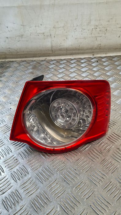 Lampa Prawy Tył Vw Jetta