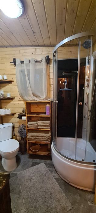 Domek "Na koncu swiata" z jacuzzi w lesie