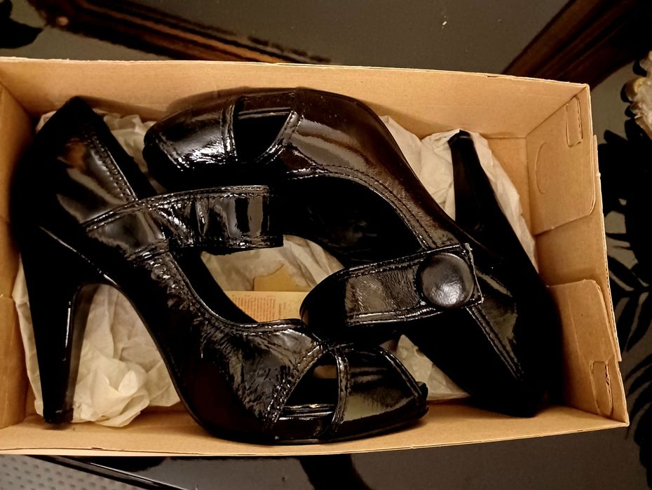 Buty damskie ALDO rozm.39