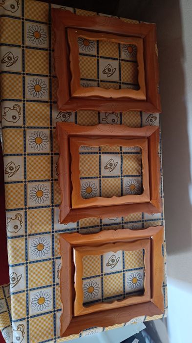 Moldura antiga de madeira