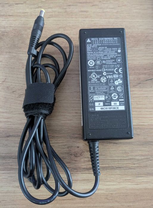 Zasilacz do laptopa 19V 3,42A 65W Delta Electronics ADP-65JH BB