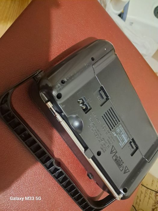 Продам радиоприёмник Tecsun R303