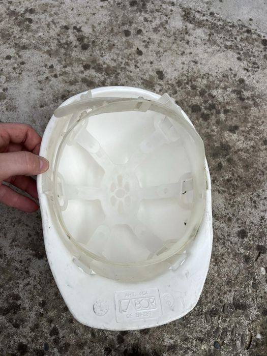 Каска шлем защитная стоительная