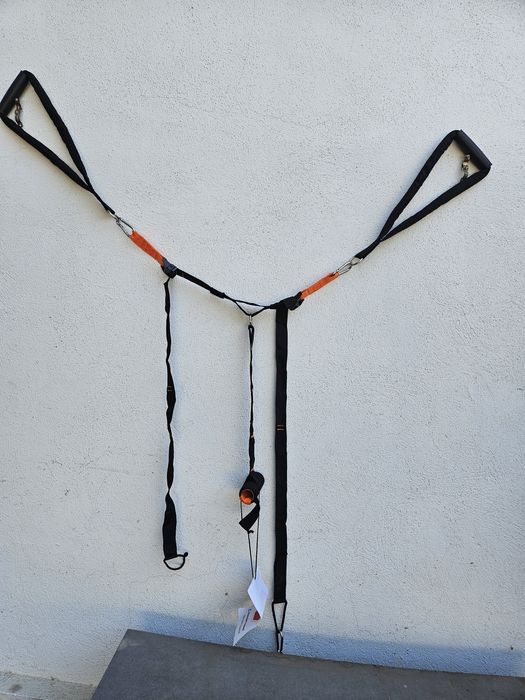 Aparelho de exercícios com cinta