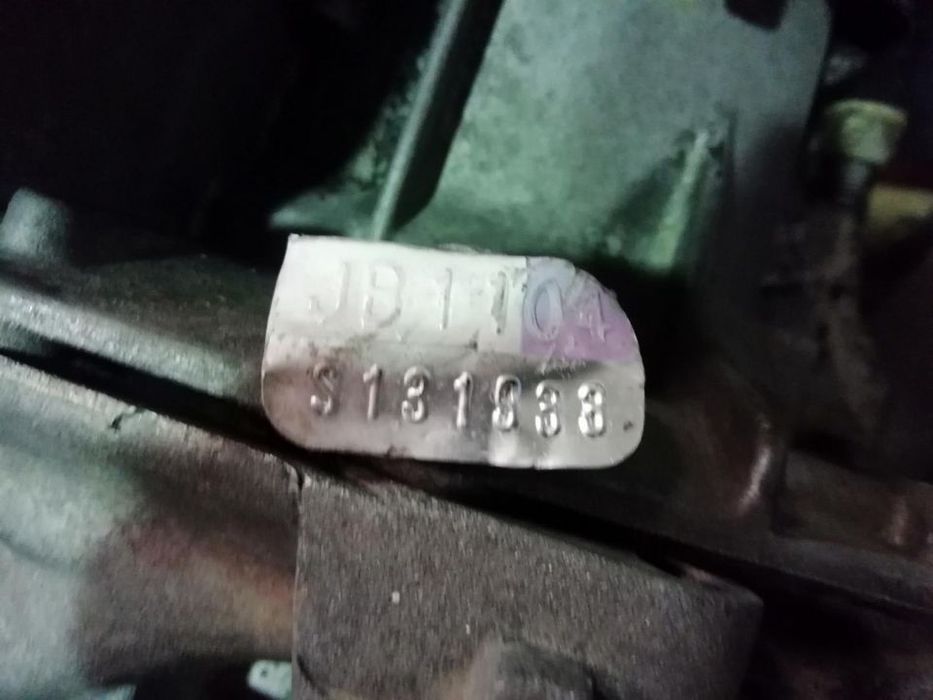 Caixa de velocidades - Clio I 1.9d  ( JB1104)