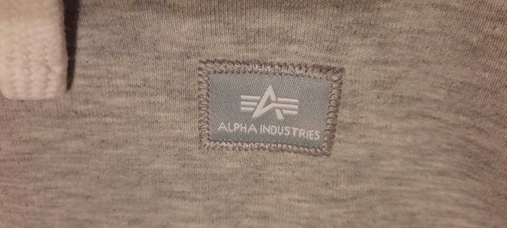 Męska bluza ALPHA INDUSTRIES r.S stan bardzo dobry