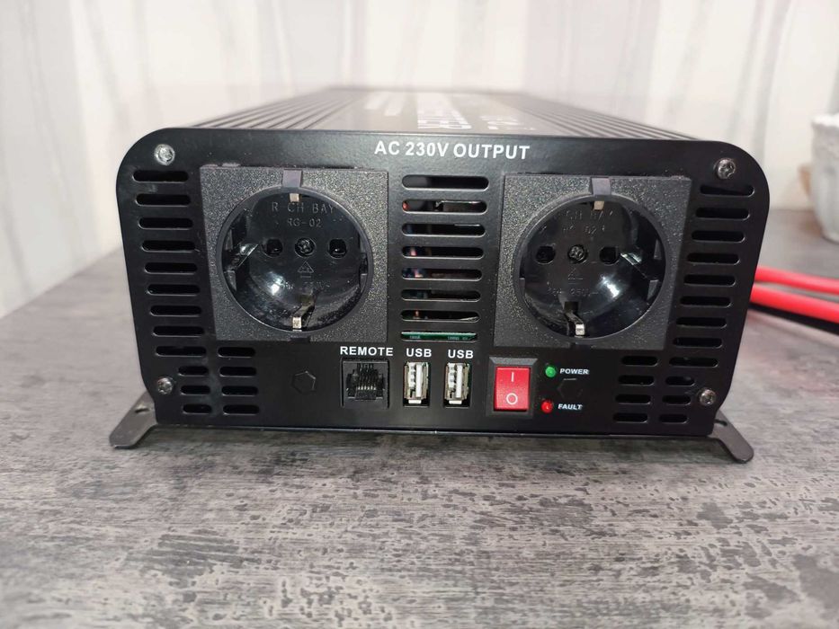 Інвертор Tectake 1500w