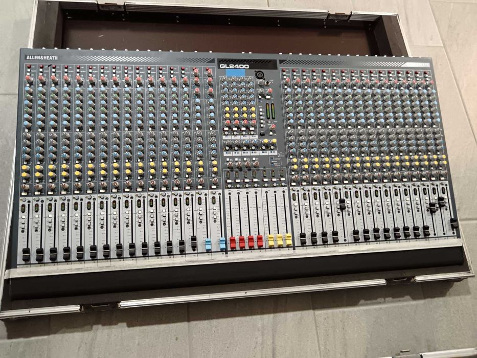 ALLEN HEATH GL2400 Mesa