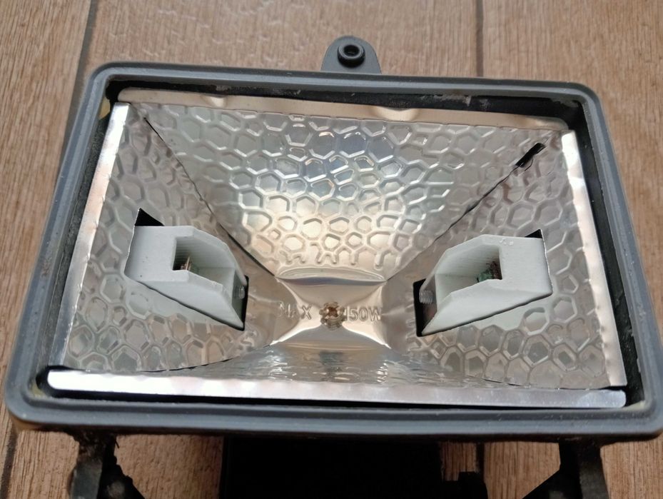 Продам Прожектор Halogen lamp 220-240 V
