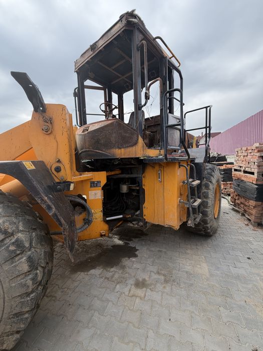 Фронтальний навантажувач Long King 856