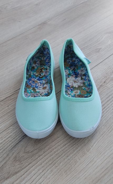 Buty damskie wsuwane Vices rozmiar 37 kolor miętowy