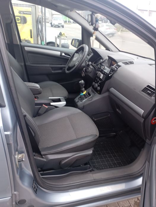 Продам Оpel zafira В 1.8 газ-бензин 2008 рік
